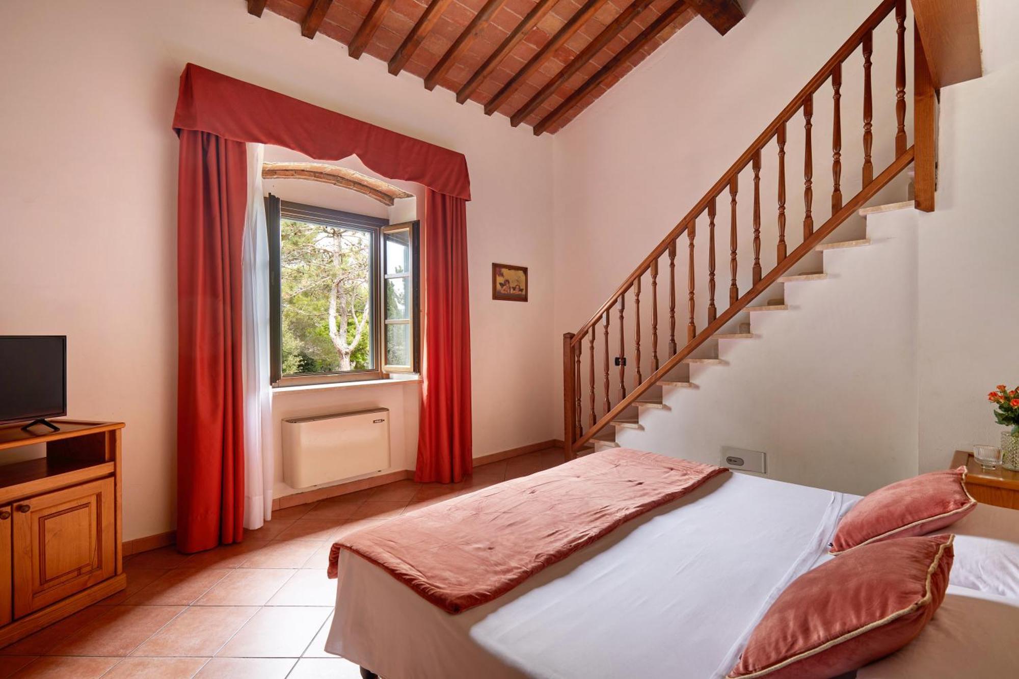 Relais Belvedere Montecatini Val di Cecina Camera foto
