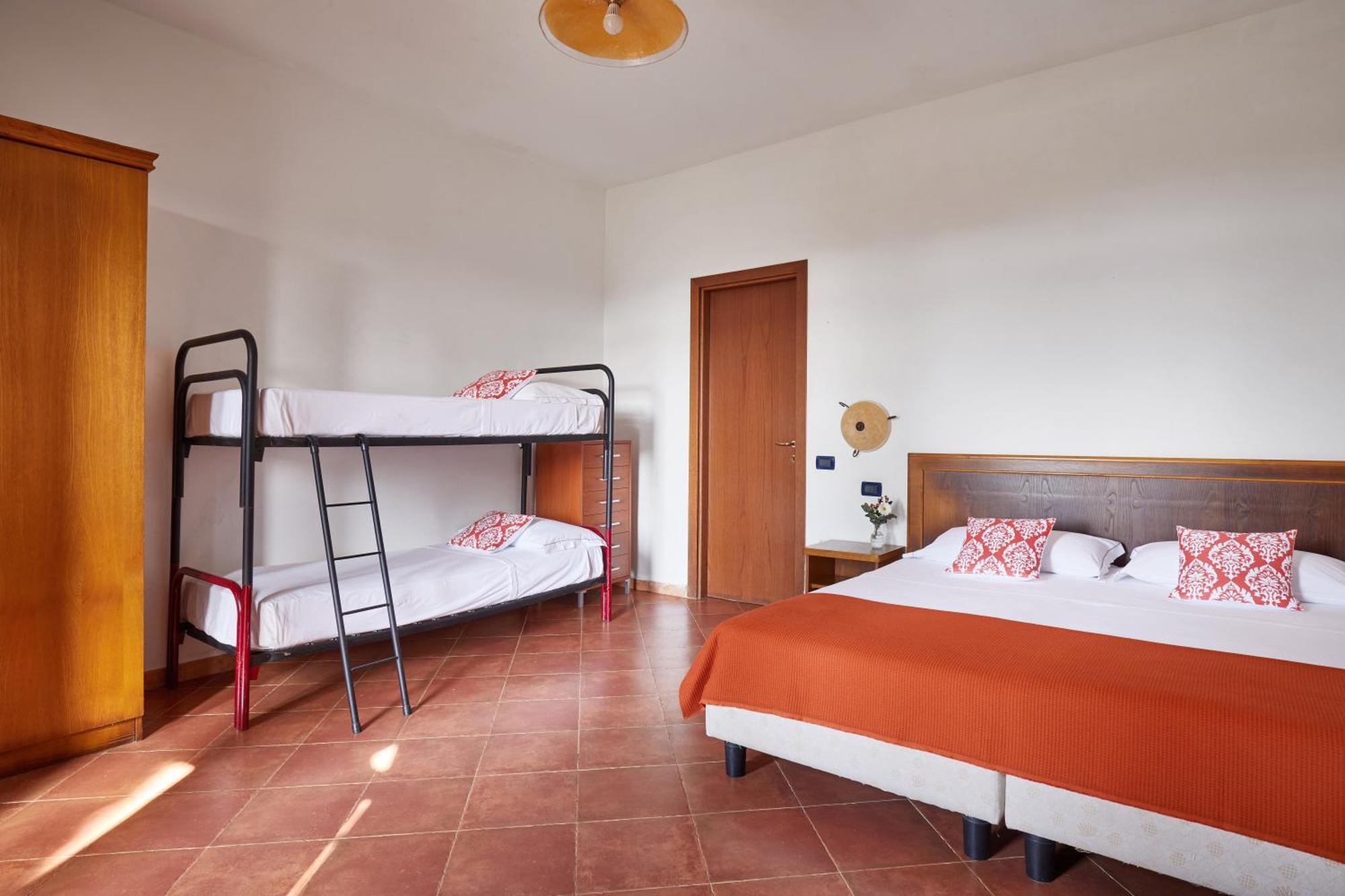 Relais Belvedere Montecatini Val di Cecina Camera foto