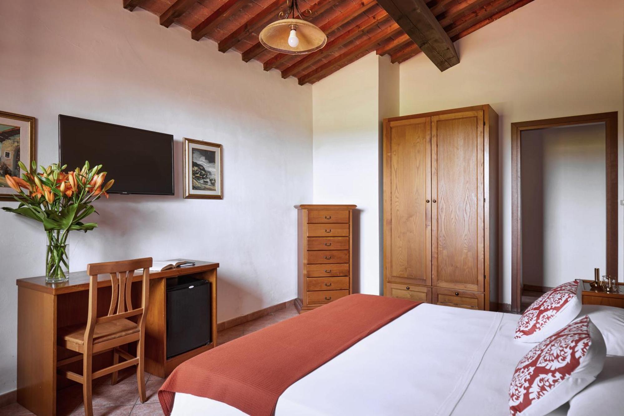 Relais Belvedere Montecatini Val di Cecina Camera foto